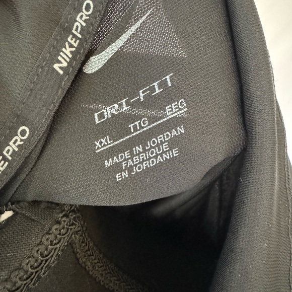 NWT NIKE Dri Fit long sleeve shirt - Picture 5 of 5